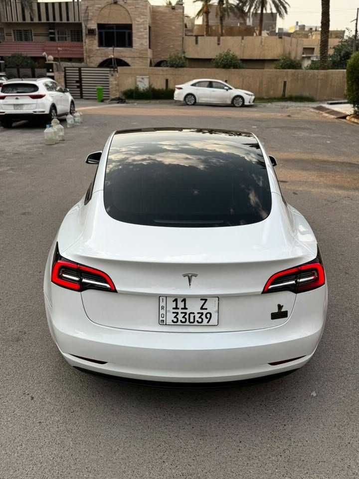 السلام عليكم
تسلا مودل 3 2023  سنكل  داخل اسود 

السيارة ماشية ٤٠ مايل 

 حادثه جاملغ خلفي مصلح ومصبوغ والامامي مبدل ومصبوغ 

معروفة مواصفاته 

السيارة كلش مهتم بيه ونظيفة 

السيارة اوفلاين

 تايرات جدد برجستون  

متعجبك السيارة اترك كلمة طيبة

بدون ايرباك السيارة ***********
