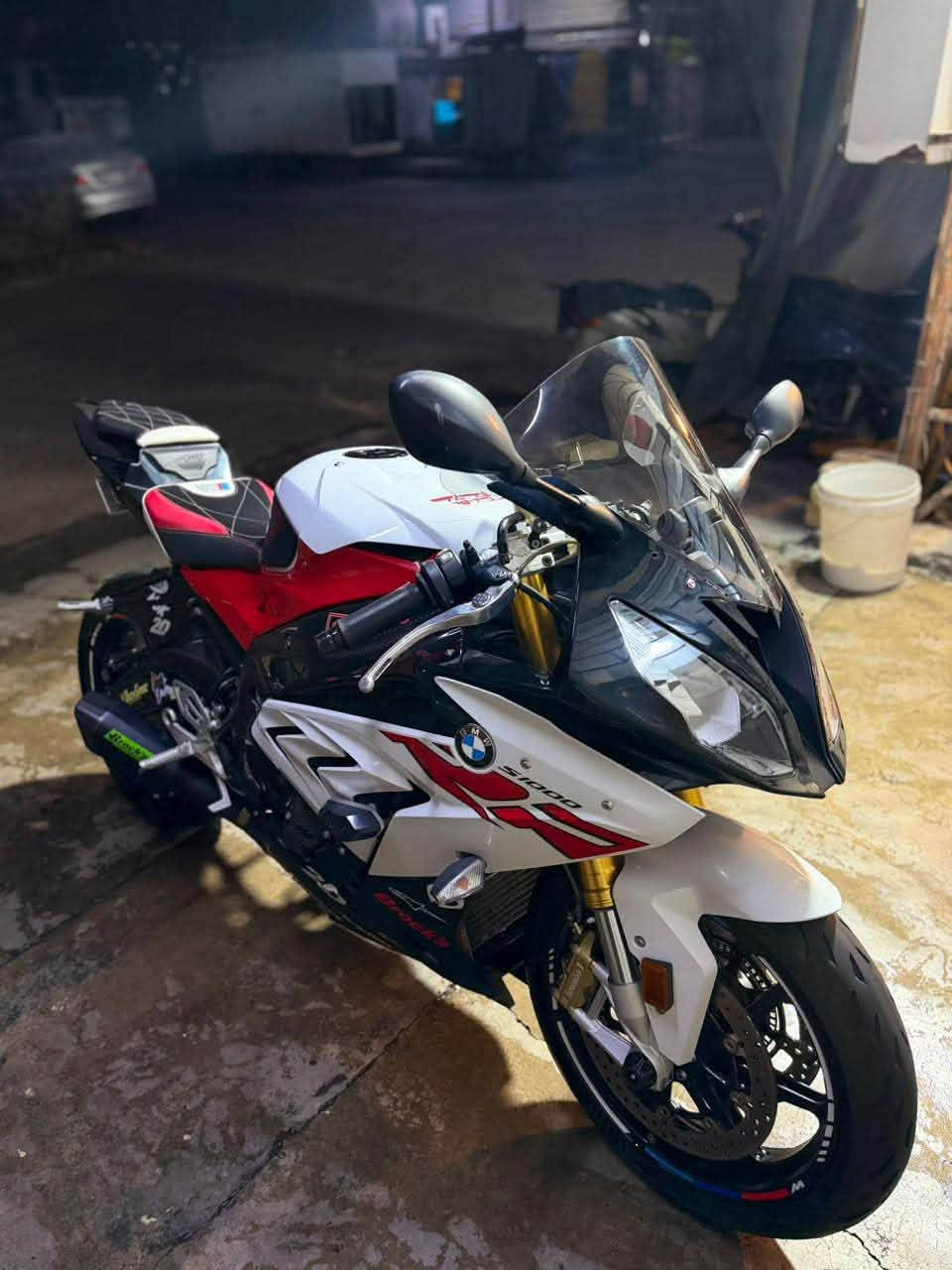 S1000RR • ٢٠١٧ • ١٣٠٠٠ ميل