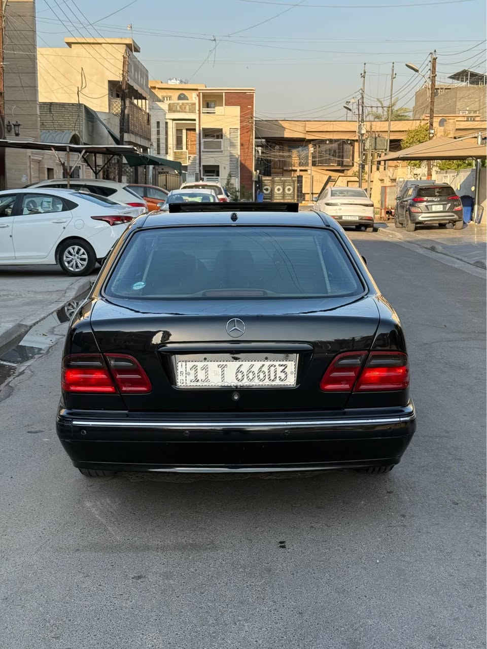مرسيدس ام عيون E320 موديل 2000 اصل 
محرك V6 ،، السياره فول مواصفات فئه افنگارد
صبغ عام مكفوله من اي ضربه خفيفه او قويه ومكفوله من اي خياس او تعمير ،، السياره جاهزه من كل النواحي محرك وكير مكفولات صدر امامي خلفي جديد منظومه تبريد كامله جديده تخم تاير مع الباتري جديد ،، رقم بغداد دولي وبأسمي ،، المكان بغداد حي الخضراء 
السعر 105 ورقه 
*********** بغداد, العراق
