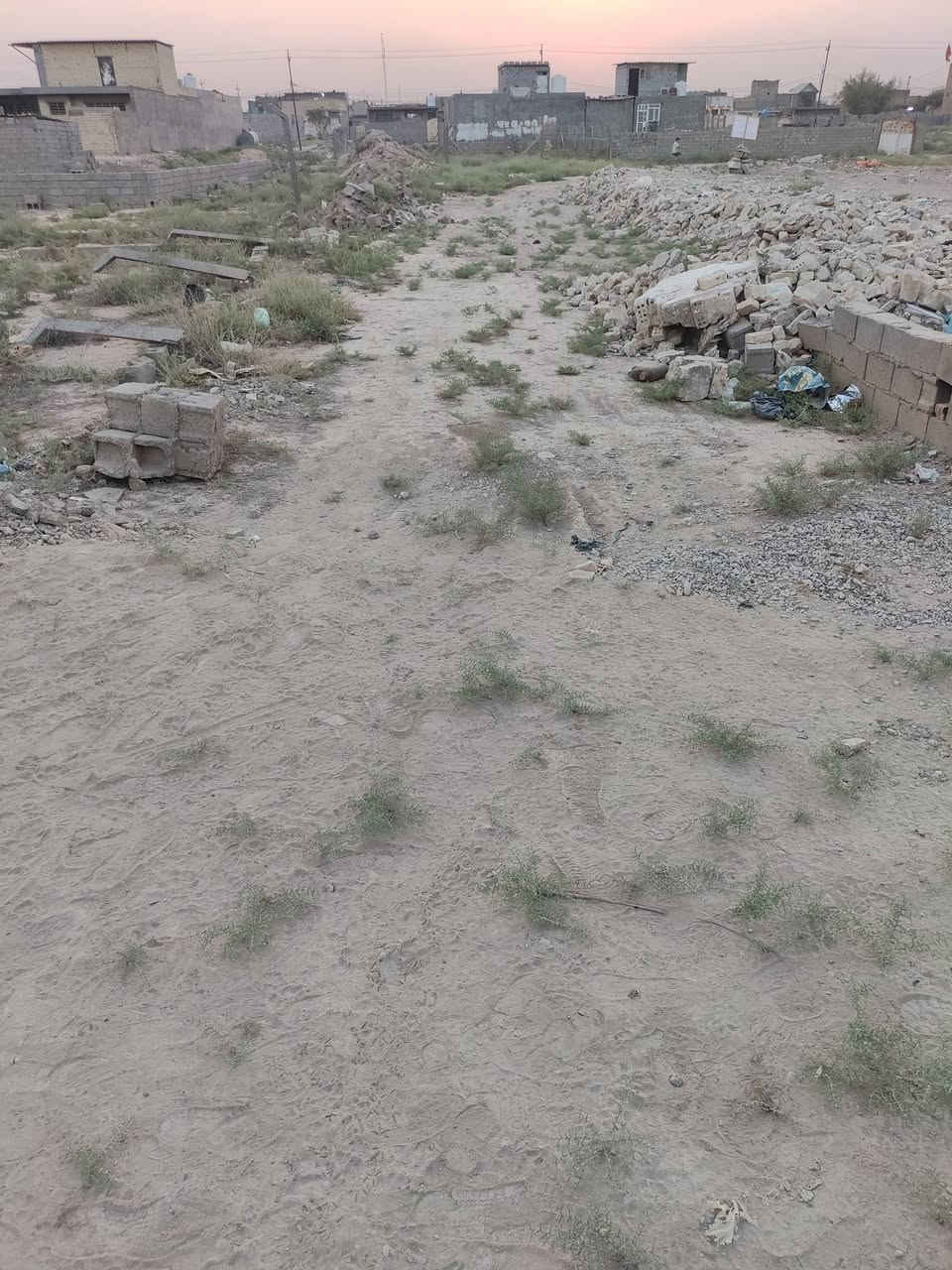 قطعه للبيع مساحه 125م نهايه شارع بيت دايش (حي البتول الزراعي) ب 10 ملايين    للاتصال   ***********
