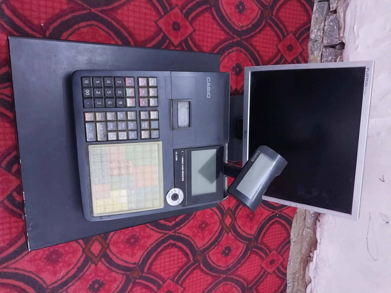 كاشير مطعم للبيع سعره 350 وبي مجال***********
