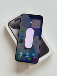 آيفون 15 برو ماكس • ٢٥٦ • بطارية ٨٨%