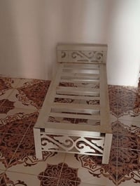 اسعار مناسبة • سرير • متاح