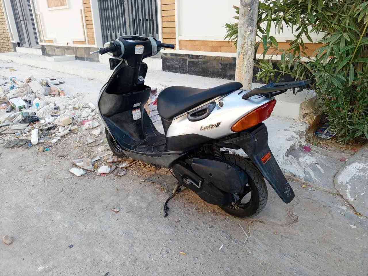 سلام عليكم سازوكي مجفتة مرة وحدة نضيفة كهربائيات شغالة سعر 250 وبيها مجال 

‭***********‬رقم عمارة, ميسان
