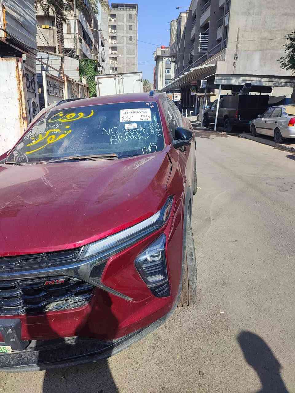 سلام عليكم سيارة تراكس موديل 2024  بصمه كشنات جلد تدفئه كشنات واستيرن 
تحكمات شفتات تحديد سرعه تحديد مسار  مري رادار 
راداد امامي خلفي محرك 1200 
3سلندر اقتصاديه كير 9 نمرة مرقمه وكامله ماشيه 9الف  نقص بالسياره بس مرايه جانبيه وصبغ حادثهة مال امريكا حادث السياره جاملغ ايمن وباب امامي وباب خلفي مبدلات مال تفصيخ نفس الون بدون صبغ صور الحادث مرفقه مع الصور مكان السيارة بغداد الكرادة 
تشغيل عن بعد سيارة حلوة 
ملاحظة ترهم مراوس بسيارة عالية 
سعر السيارة ١٤٥ وبيها مجال مكلف بل نشر اتصل عل رقم صاحب السيارة ***********

***********
