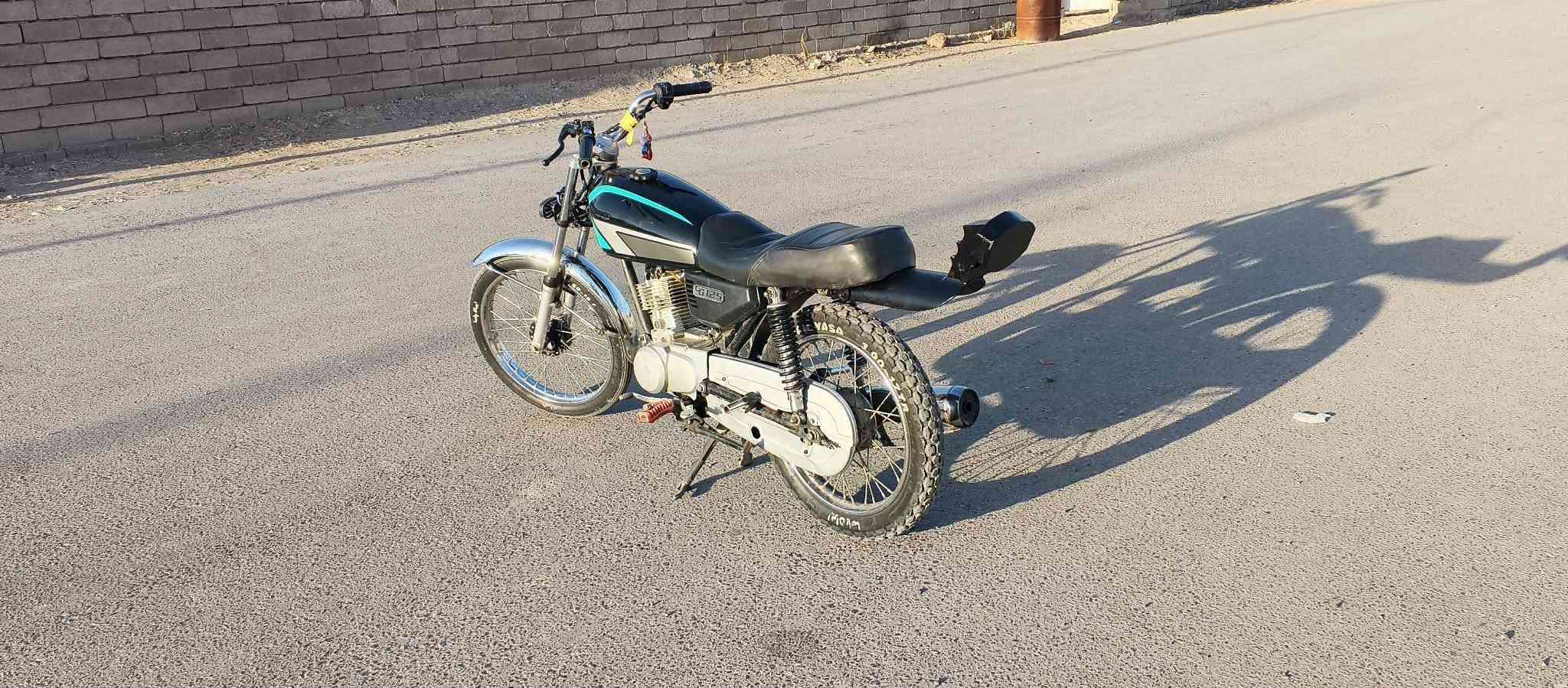 السلام عليكم دراجه حربيه سيجي نامه  شاصي20محرك24معمر بال25مبدل كور وبستم ولفات فقط لاا صرف ولا تبخير دراجه كاملهه ربع متصرف عليه المكان بيجي البجواري السعر 425وبيه مجال للشراي هاذه رقمي ***********

