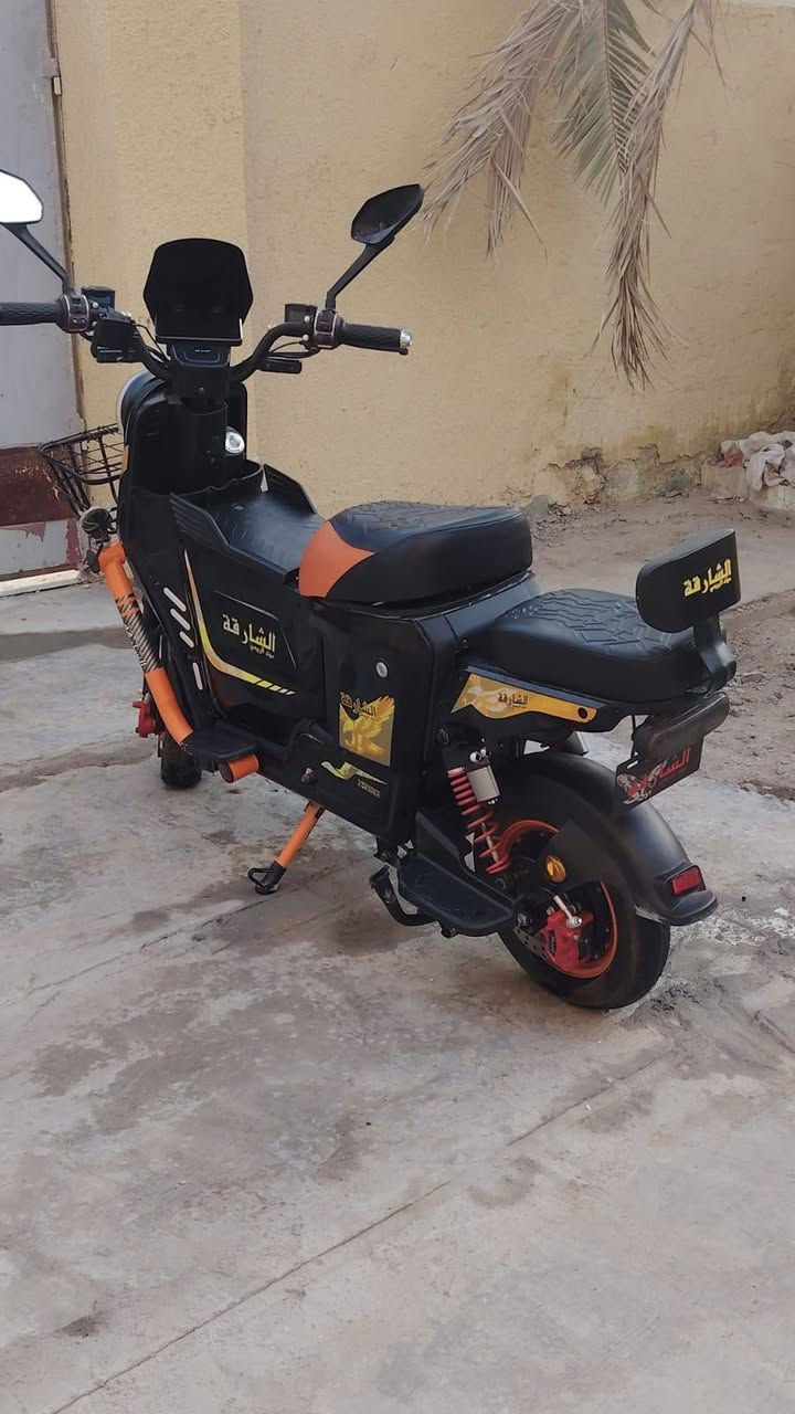 X900 استخدام قليل ضرر بطاريتين فقط
مواصفات كامله فوول
سعر ٤٠٠ بيها مجال قليل
مامتواجد على الفيس
واتساب ***********
