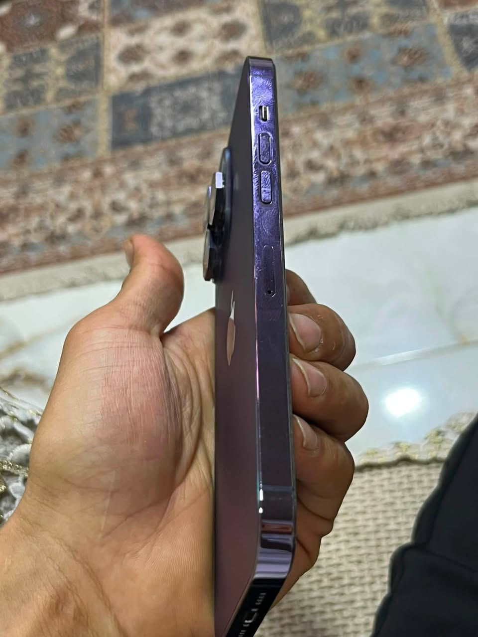 السلام عليكم حبايب ايفون14 برو ماكس وتر مكفول نضيف فول دبل خط CH كامل ملحقات بطاريه79 السعر875 وبي مجال بسيط مكاني كربلاء ***********
