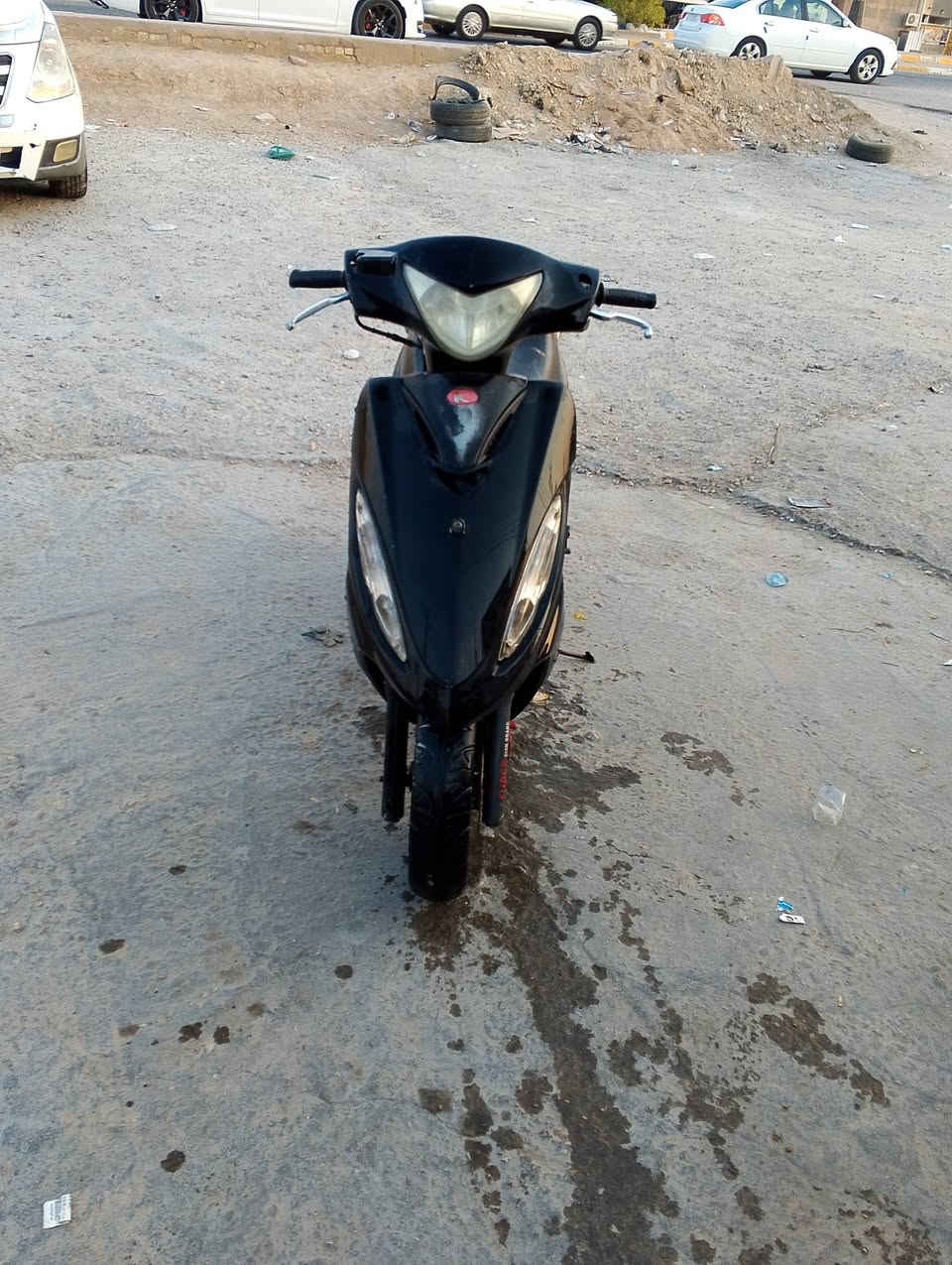 للبيع جي فور مكينه صار شهر من مجفته تشتغل سلف وهندر السعر 400وبيه مجال مكاني غراف ***********
