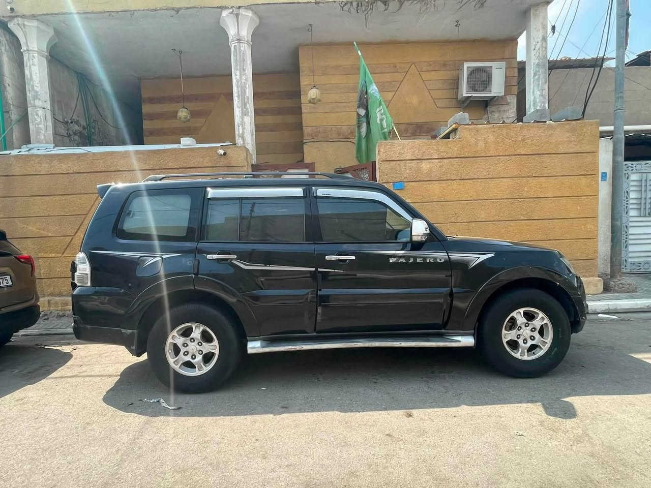 باجيرو للبيع موديل ٢٠٠٨
السياره كامله

محركها 3500

V6

تبريد 

شاشه 

كشنات جلد

محرك كير كفاله 

صبغ ما بيها 

تكحيل بعض مكانات. ب ايدي كحلتهن 

شوي جراد بلقماره مثل ما موضح بلصوره

مراوس ب نيسان باترول وانطي فرق 

مكاني البصرة 

رقم للتواصل 

***********

واتساب او اتصال
