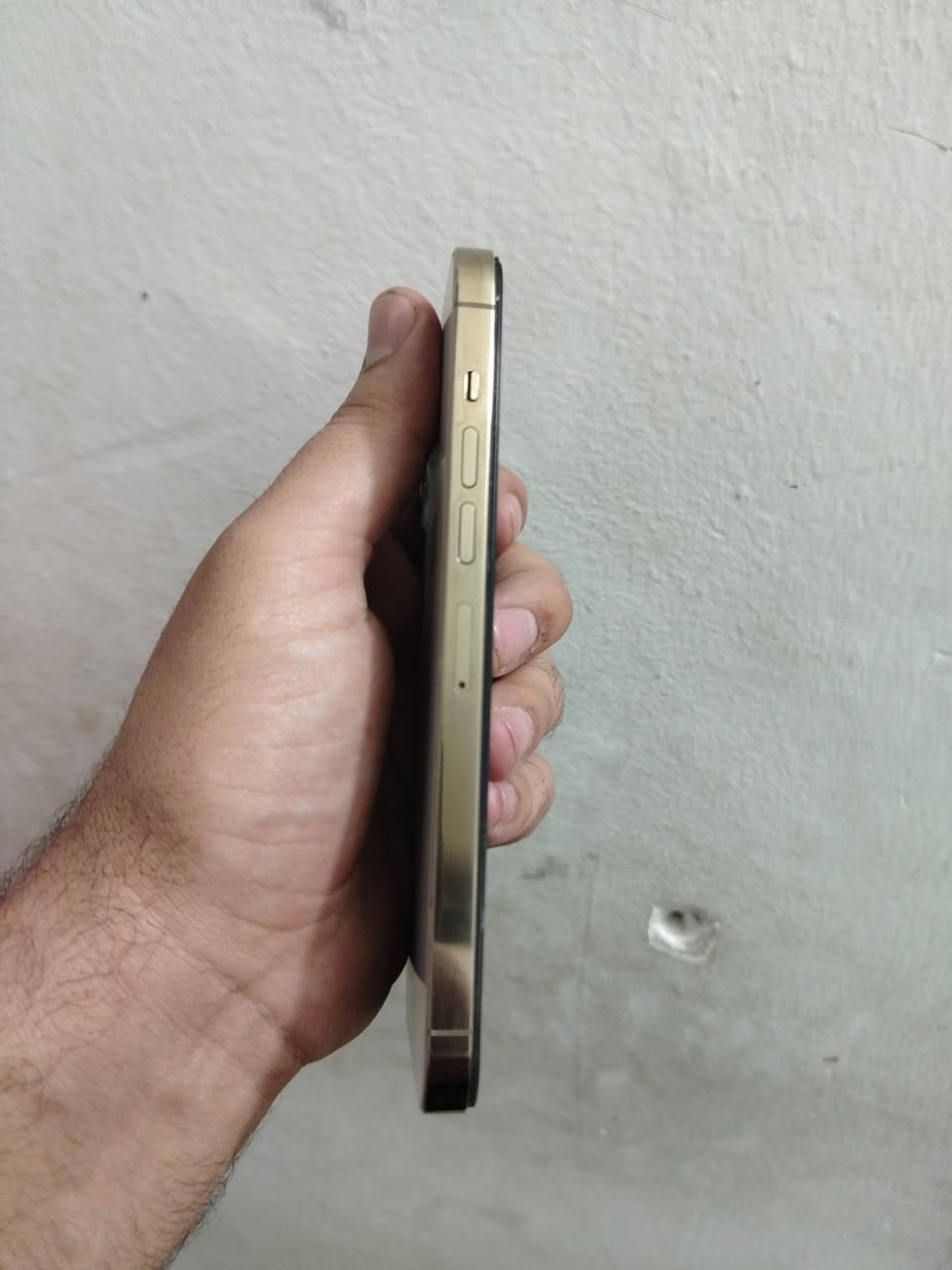 سلام عليكم شباب
ايفون 13برو ماكس 
ذاكره 256 ذهبي
الجهاز مبدل شاشهوبطاريه وكامره فلاش واكف وفيس ايدي متوقف الجهاز شغال كلشي مابي بس يحتاج تبديل بطاريه نوعيه زينه 
قيم وأخذه بل يرضا بي الله 
عنواني الدوره ابودشير 
*********** بي واتساب
