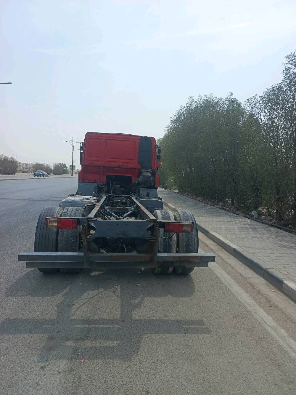 داف • مكينة كمينز • شاصي جديد