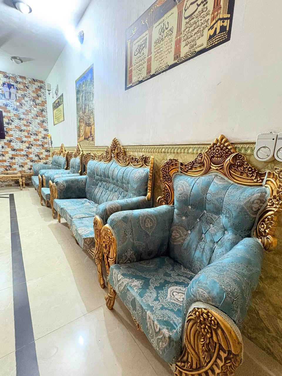 السلام عليكم شباب
تخم ونص للبيع 
مع سيتين طبلات 
مستخدم قليل 
الاتصال على الرقم 
***********
