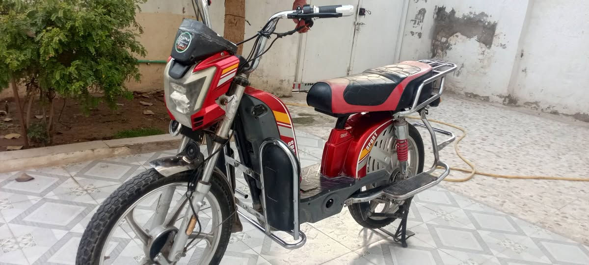 دراجه شحن شغاله للبيع سعر 500وبيه مجال مكان كوت حي الجهاد ***********
