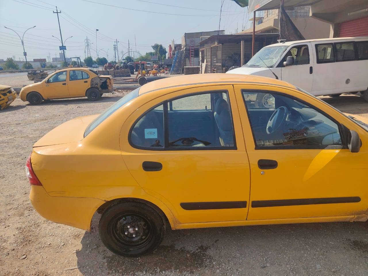 سلام عليكم طيبه للبيع
موديل 2015 رقم بغداد انكليزي 
محرك گير تبريد فول 
مع راديترات ومروحه ستاركس جدد
تايرات وصدر جديد
سياره بيها باب خلف السايق والجاملغ الخلفي 
وضربه خفيفه كلش بحيث الباب مامفتوح 
سعرها 30
رقم الهاتف ***********
