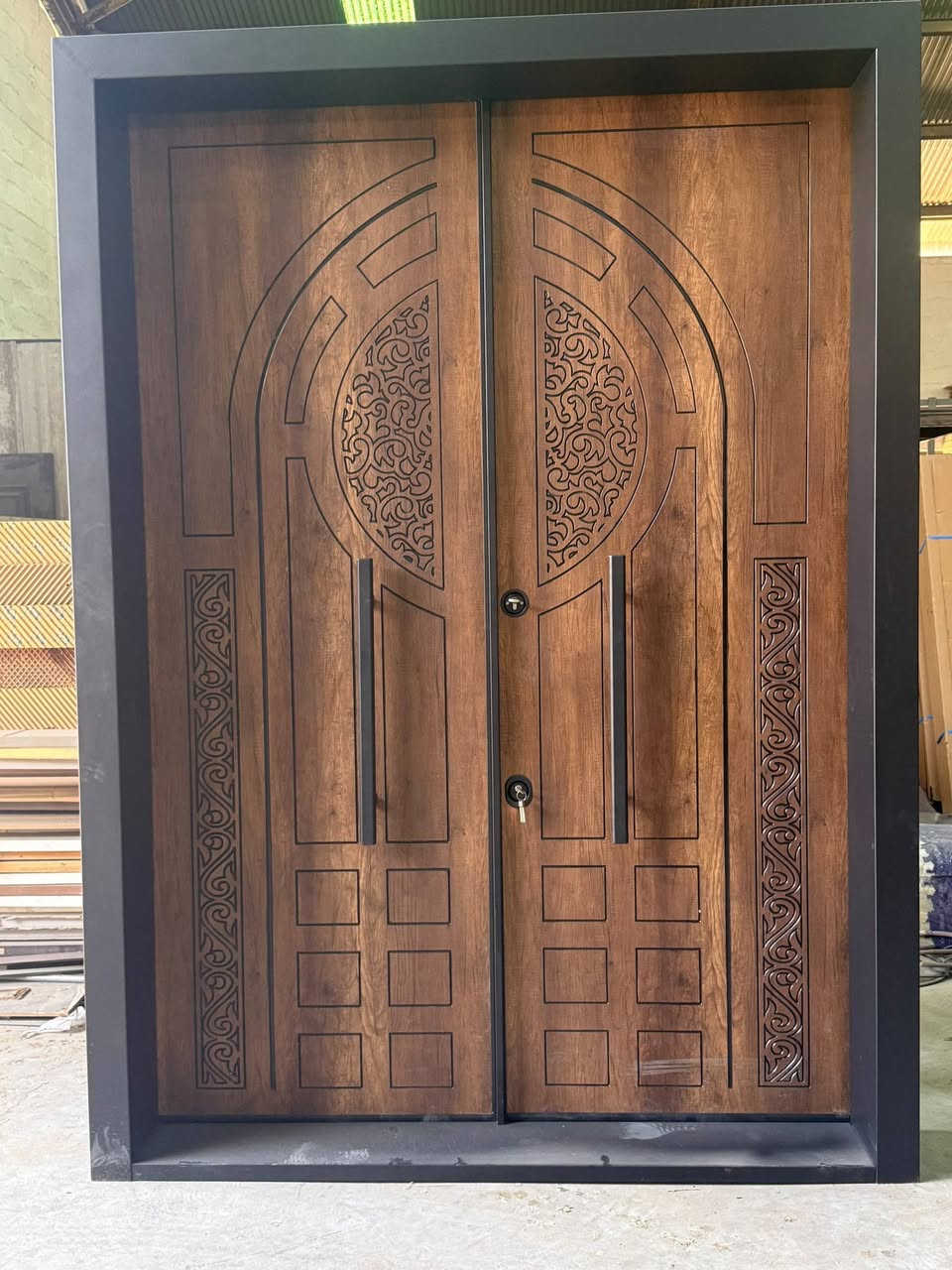 الواح الروك بنل
يتوفر لدى شركة الجوار الواح الروك بنل او مايسمى بديل الخشب او HPL بسماكة عشرة ملم قياسات والوان عديدة.

الروك بنل هوه الخيار الأفضل للابواب الخارجية لانه مقاوم تمامآ لجميع الضروف الخارجية من الشمس الحر البرد الرطوبة والحرائق بسماكة عشر ملم وضمان للجودة عشر سنوات.

يوجد توصيل لجميع محافظات العراق توصلك لباب معملك مغلفة نضيفة وجاهزة للشد.

يتوفر أيضا جميع ملحقات الروك بنل من المطرقة العدسة وقبضة الباب.

موقع الشركة الانبار الرمادي شارع اربعين 
للتواصل ***********
