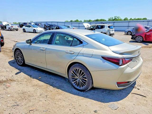 2025 LEXUS ES 300H BASE
سياره هايبرد 2.5     4 سلندر
سعر 310 بدون تصليح 
ماشي الف ميل
رقم شاصي  58ADA1C10SU074950
بدون رقم تترقم شيمالي
مكان السياره  دهوك
للأسفسار الرجاء اتصال او مراسلة الواتس اب
*********** أربيل, العراق

