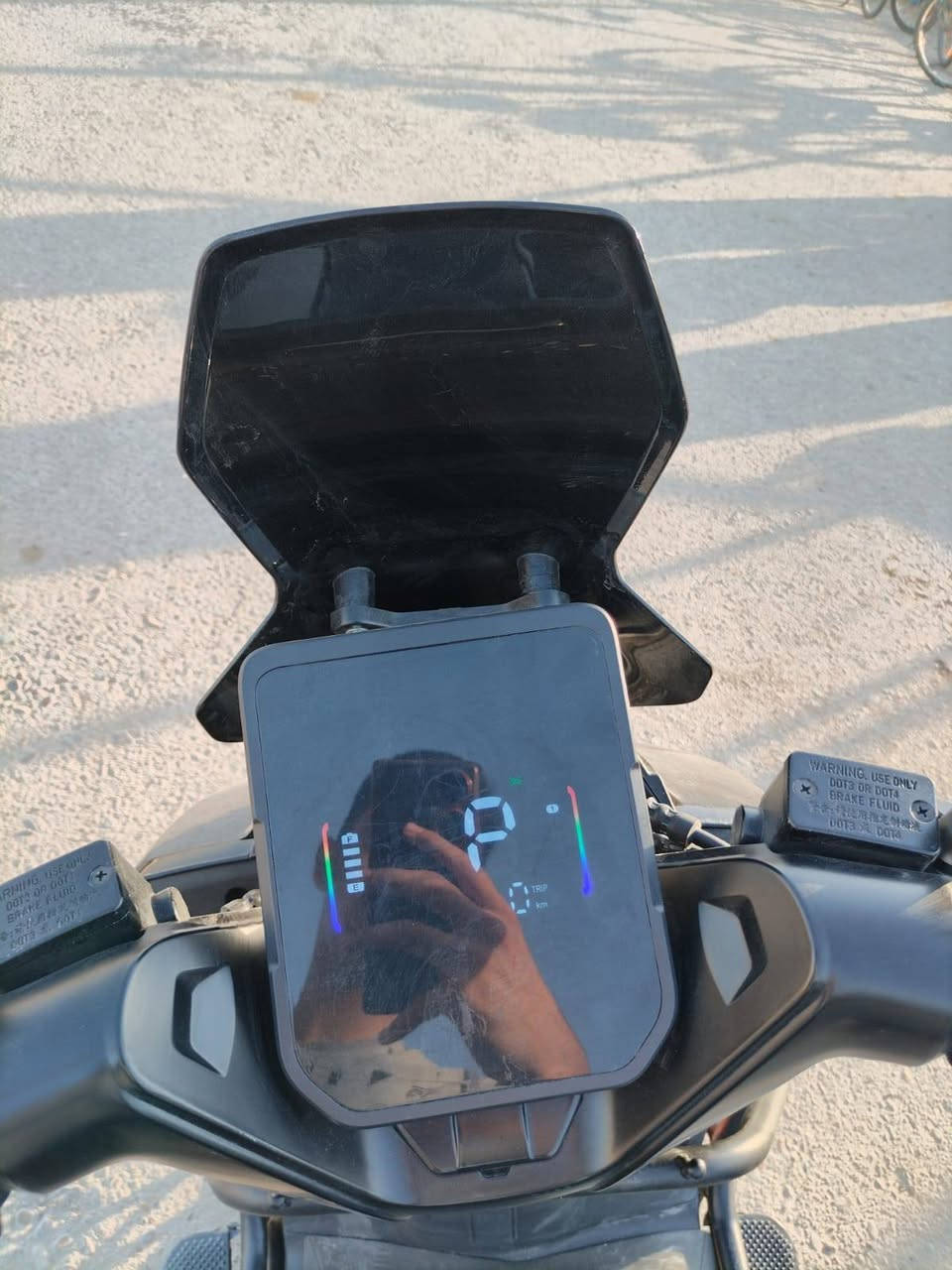 للبيع دراجة صاعقة من مؤيد طيارة كهربائية شحن ٦ بطاريات 45A طقم بطاريات قوي جداً أخت الجديدة.
المواصفات:

​منظومة إضاءة LED حديثة مع لايتات زنون وحجم ضخم.

​دعاميات وحماية كاملة (سلايدرات) للبدن.

​يحتوي على صندوق خلفي (جنطة) للتخزين.

​تايرات ونظافة العامة ممتازة جداً ومحافَظ عليها.

​شاشة إلكترونية، بصمة/NFC، وشاحنة وكافة ملحقاتها شغالة.

​السعر: 900 ألف دينار (وبيها مجال بسيط للشراي الجاد).

​المكان: المدائن

​للتواصل:*********** ]

للبيع دراجة صاعقة من مؤيد طيارة كهربائية شحن ٦ بطاريات 45A طقم بطاريات قوي جداً أخت الجديدة.

