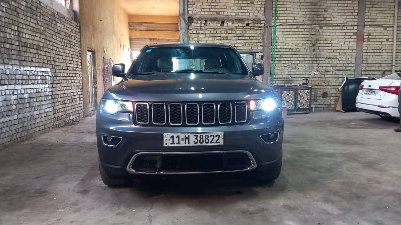 جيب لاريدو 2015 السعر 110$ سابقا بيه باب وجاملغ امامي صفحه سكن بدون دزخل فقط صبغ  مكينه 3600 تو ويل سياره جديده تبيعه على وضعه  ميكانيك سياره كله شغال 
السعر 110$ بيه مجال
التواصل
***********

