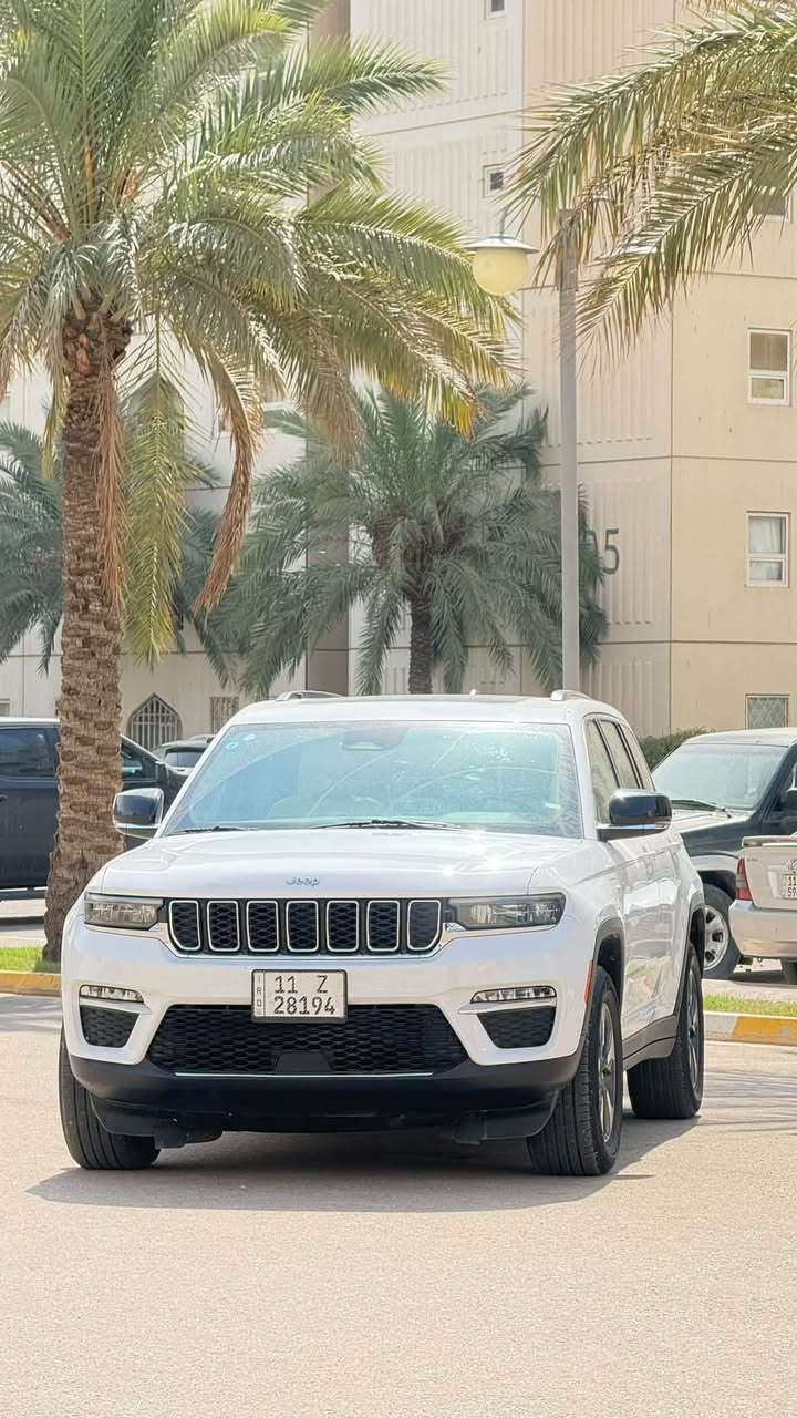 جيب جراند شيروكي • ٢٠٢٤ • واتساب