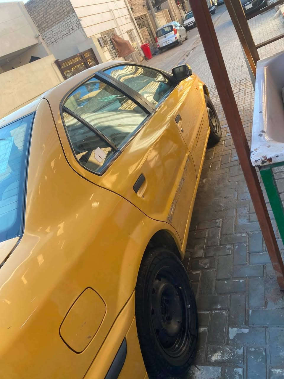 السلام عليكم سياره سماد للبيع موديل 11 سياره حلوه وجاهزه هاي نقص ما بيها جير ومكينه مقفولات حداديه جديده تخم تاير جديد تبريد ثلج مكاني بغداد السعر 24 وبيها مجال ارقام سنويه علي تاخذ مني صافي وانا بخدمه الشراي ابيع مستعجل *********** رقم بغداد
