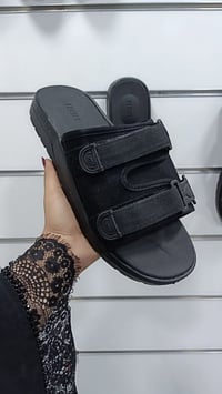 سليبرز رجالي • ٤٠ـ٤٥ • كارتونة ١٢زوج