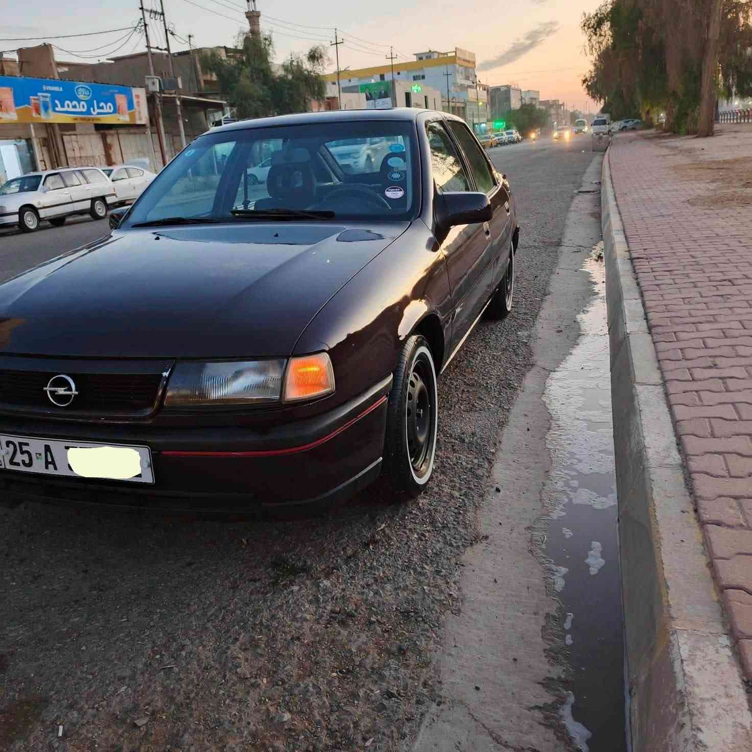 سلام عليكم فكتره محرك 20 للبيع موديل 1991رقم كركوك شرط التحويل دفتر بانزين جاهزه مابيهه نقص صبغ عام جماليه سعره 35وبيهه مجال قليل شراي اتصل ***********
