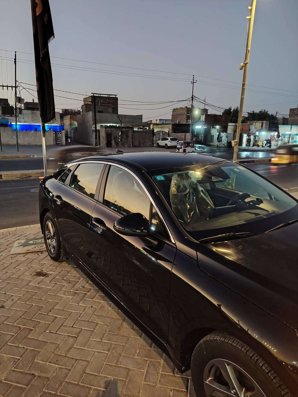 ياالله
السلام عليكم
 كي فايف 23
 سيارة جديدة موضحه بصور
السعر 142 بيه مجال 
الشراي يتصل ويدلل ***********
كلشي  اكو بسوك بجم كبس
