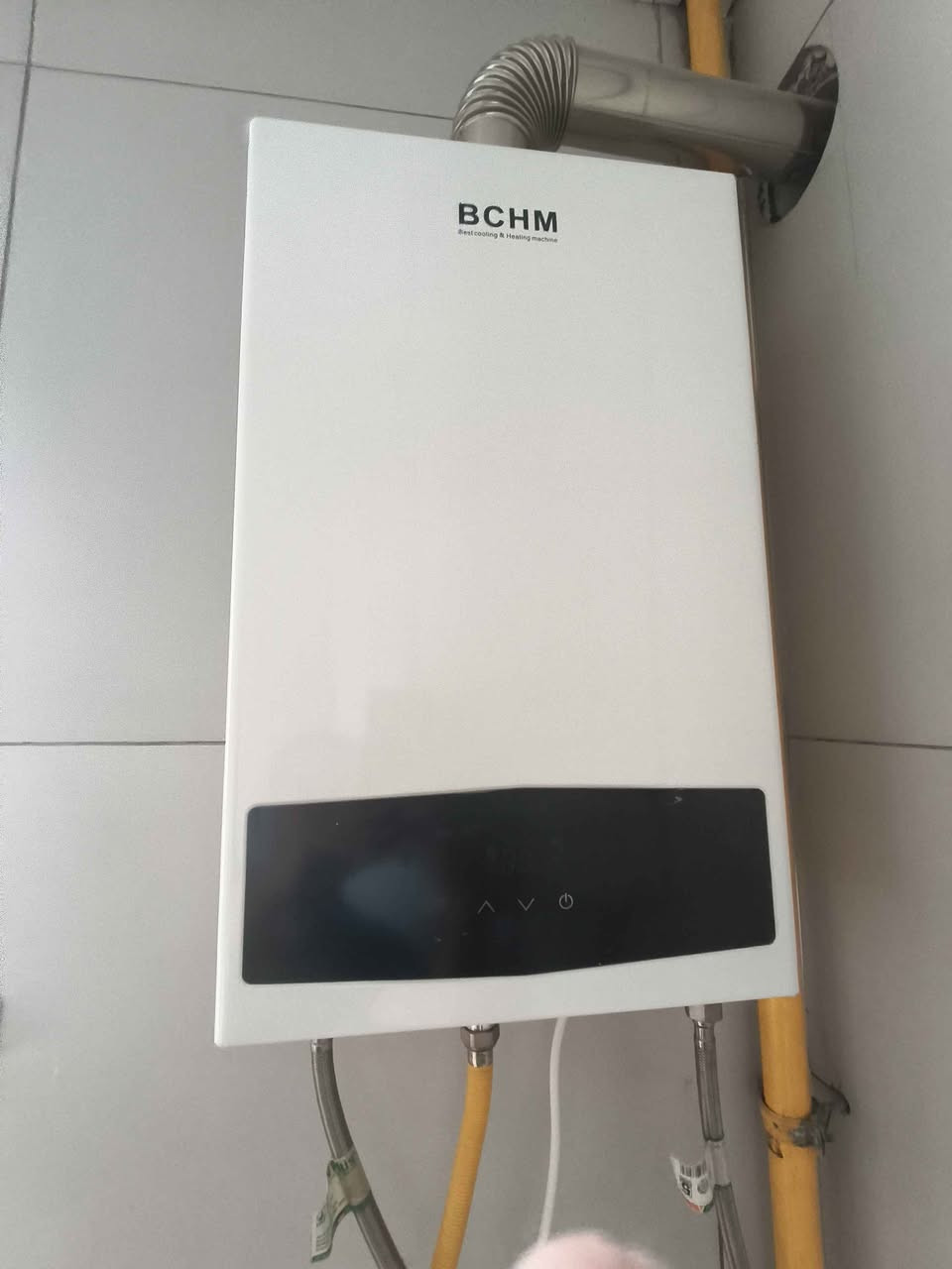 گیزەری کەم بەکارهاتووی 16لیتزی شەریکەی[BCHM]بەشەرت بۆ فرۆشتن
نرخ...ـ200هەزار معامەلە
*********** السليمانية, العراق
