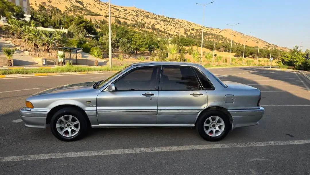 🚘 گڵاند مۆدێل ١٩٩٢ 🚘

✅ تەنها ٣ پارچە بۆیاغە، ئەویش تەنها بۆ جوانکاری کراوە.
✅ کامل تەعمیرات کراوەتەوە.
✅ تەقە و ڕەقەی نیە.
✅ گێڕ و مەکینە بە شەرت.
✅ ١٧٠ هەزار غەڕام لەسەرە.

📞 بۆ زانیاری زیاتر و نرخی دوا، پەیوەندی بکەن.
***********
٤٦$ معامەلەیە دۆستانە تەنها فرۆشتنی خێرا السليمانية, العراق
