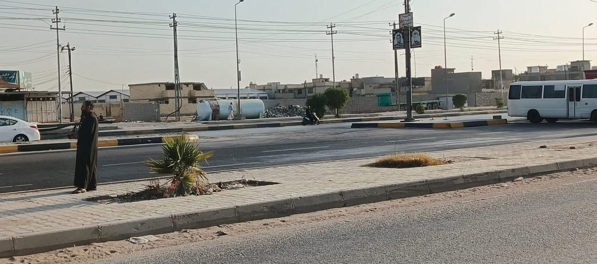 السلام عليكم ورحمة الله وبركاته
✅ قطعة أرض للبيع
‏📍 الموقع:  طريق كربلاء – الحلة،  عمود221قرب ركن الحافظ و مدينة الزائرين، ، شارع المختار خلف البزل.
تنفع حسينيه قريبه ع طريق الزوار 
أريده ب18قفل ‏
📐 المساحة: 100 متر مربع (10م × 10م).
‏✨ مميزات:
‏موقع حيوي وقريب من الخدمات..
‏📞 للاستفسار: [***********]
