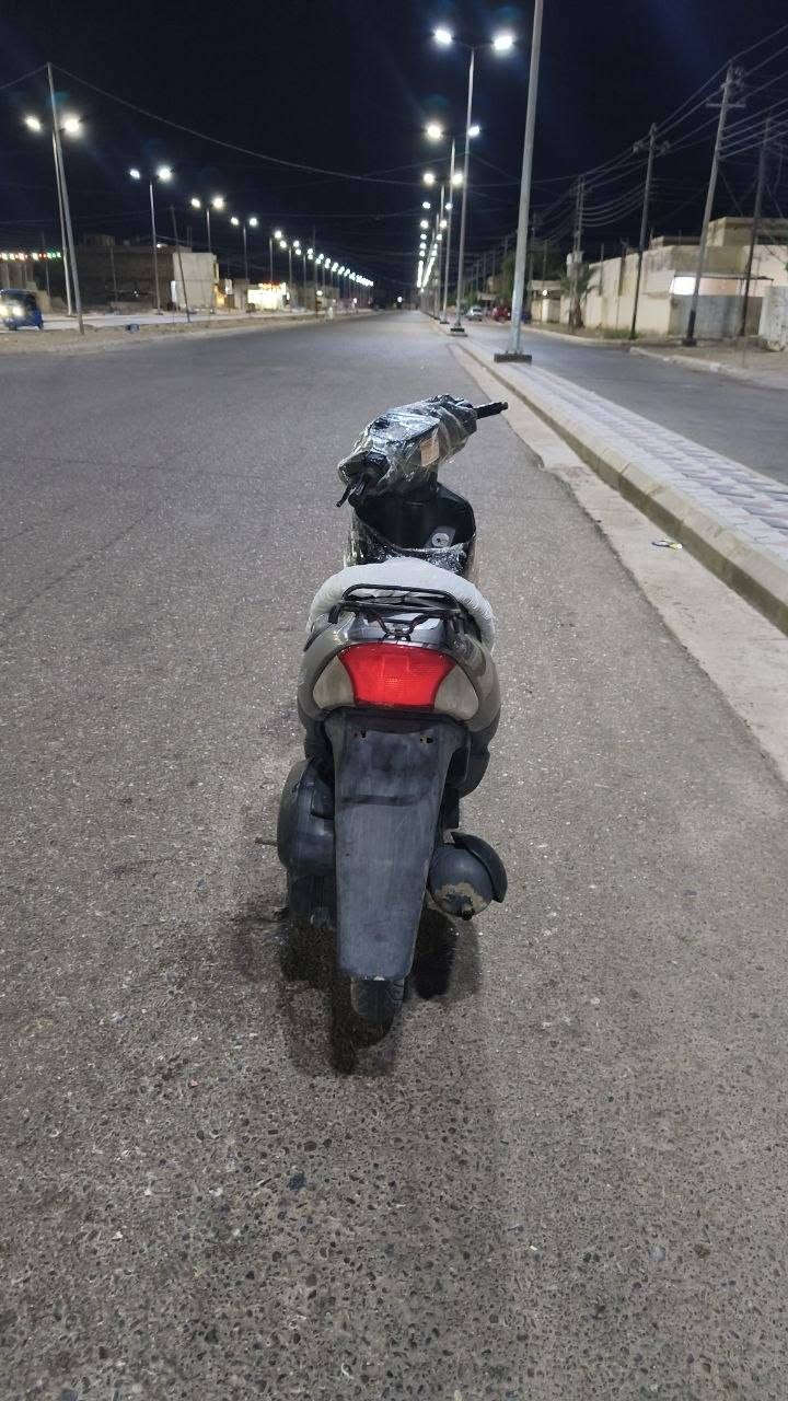 سلام عليكم درجه للبيع ساسوكي جنطه درجه مكفوله من ضفيره مكينه درجه بلاديه ملاحضه باتري ودبلات امامي مايشتغلن( السعر 200وبيها مجال ولدرجه اوراق المكان حي الغدير قرب فلكت القاضي ***********
