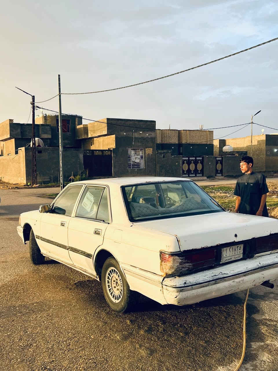 سلام عليكم سياره سيدان للبيع كير مكينه كهربائيات جاهزه رقم الماني للتصال ***********
