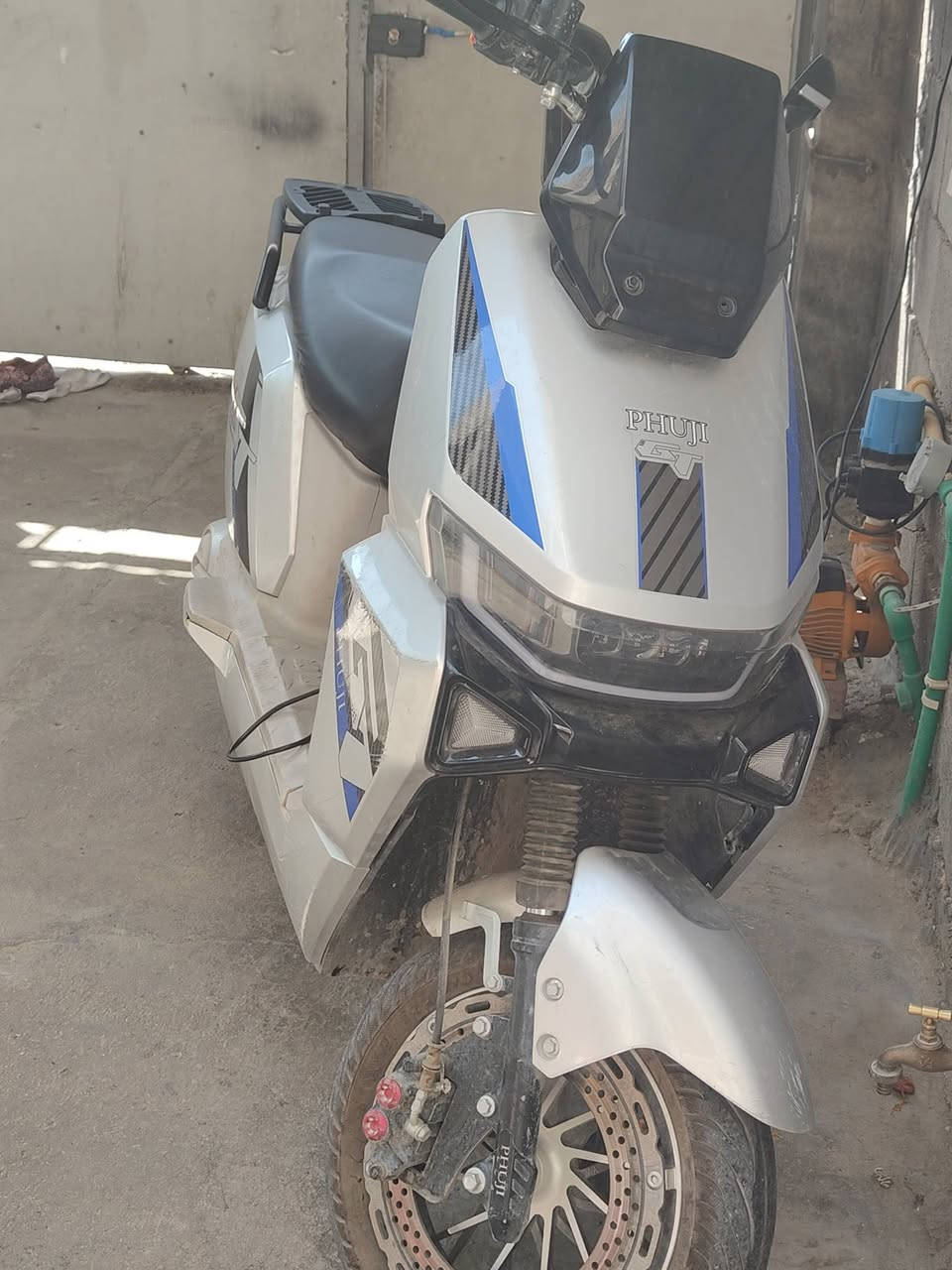 اب باسكل شحن تيسلا جديد بطاريات جديده للبيع سعره 650 وبي مجال رقم الهاتف *********** واتساب
