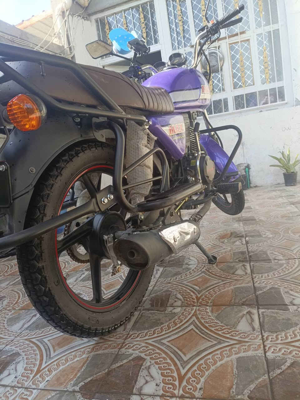سلام عليكم دراجه دايون للبيع مديل 26 كفاله عامه اوراق استنساخ مكينه 200cc دراجه حلوه وكيله السلامي صارله عندي شهر ونص تقريبآ مكاني حله بكرلي سعر 1600 وبيه مجال رقمي ‏‪***********‬‏
