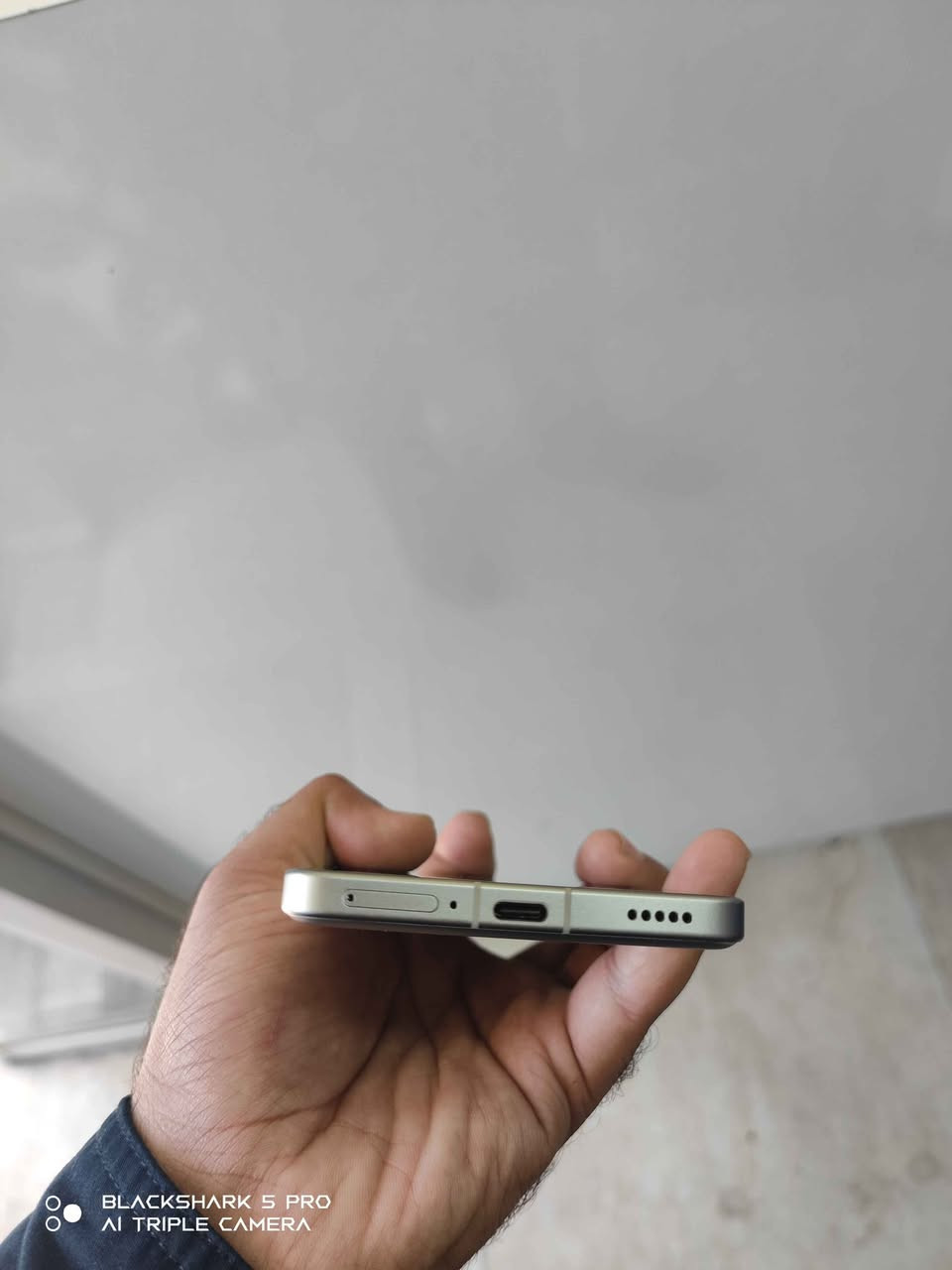 Mi 14T Pro
Global 2 Sem
1TB
Kaml ashya 100%100xawen
Patri 94
600hazaru majale kam
La karkukm gayandn haya
***********
..........
شاومي14تي برو
نسخة عالمية دبل سيم
كامل ملحقات 
نضافة100بالمية
بطارية 94
ذاكرة تيرا
مكاني كركوك توصيل متوفر
*********** كركوك, العراق

نص مكتوب في الصور:
- BLACKSHARK 5 PRO AI TRIPLE CAMERA