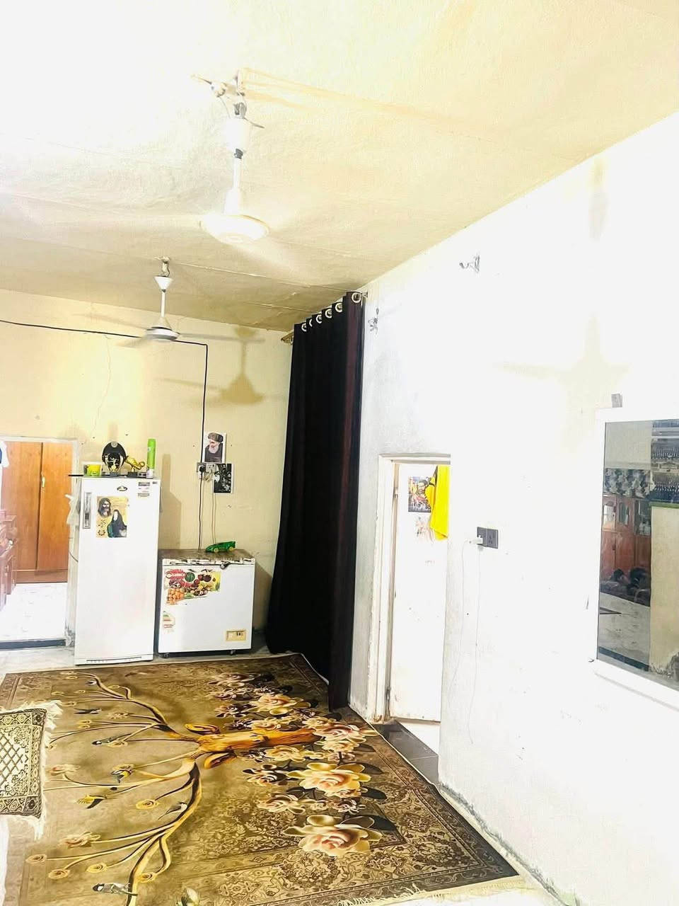 بيت للبيع مساحة 240متر
في حي الزهراء الثاني_بسعر مناسب 
تجاوز _معاملة طابو بلديه 
غرفتين وصاله ومطبخ ومضيف وصحيات ومخرن خارجي 
للاستفسار ‭***********
