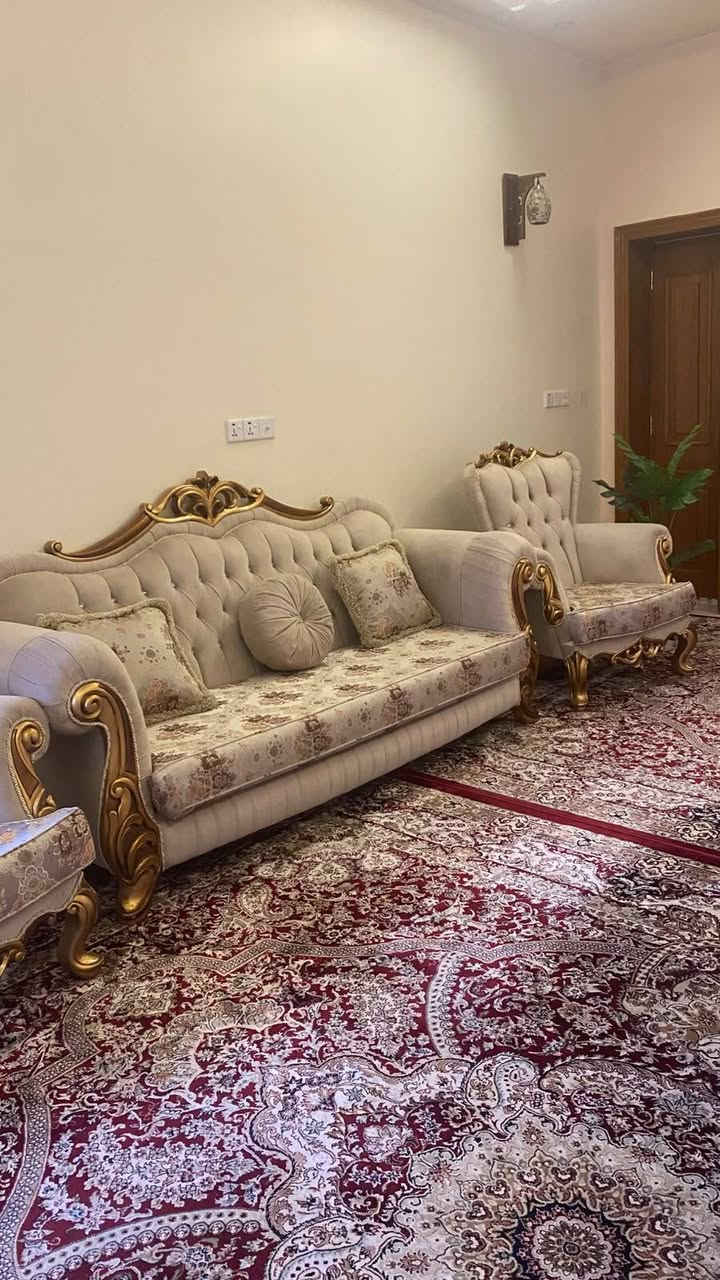 *********** واتس اب
دزاين رئاسي 👑👑
10 نفرات نظيف استخدام قليل موقع كربلاء حي المعلمين مع كوشات
