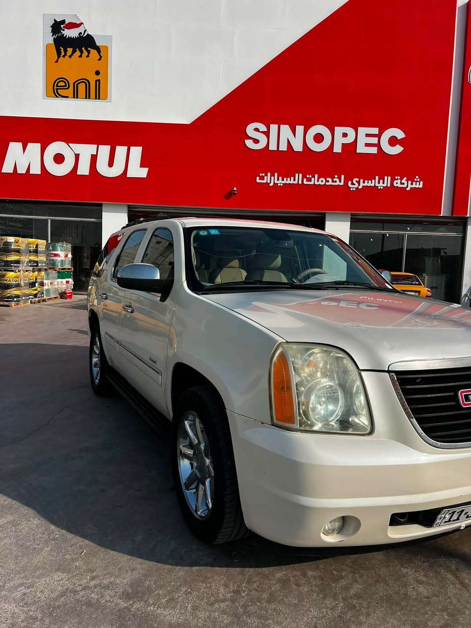 يوگن للبيع موديل 2012  محرك 5300 ثمانيه سلندر كير محرك خير من الله تبريد 3 قطع كشن فصل (سياحي)  شاشه اماميه وشاشه خلفية اللون صدفي رقم بغداد سنويه لل28 تحويل ثاني يوم سعرها 149 ورقة وبيها مجال للاستفسار ***********كتاب الفحص اخر صوره
