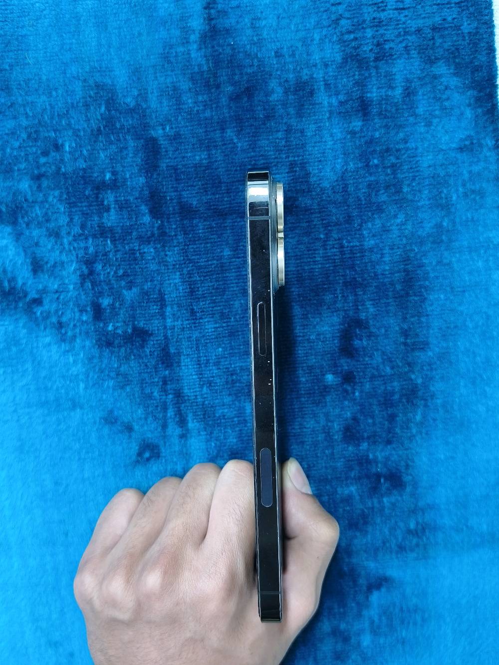 🔥 iPhone 13 Pro Max 256GB – للبيع 🔥

📱 دبل سيمكارت
⚡ سريع وسلس وكلشي بيه شغال تمام
📸 كاميرات + لمس + سماعات + مايك + Face ID شغالات
🔋 البطارية مبدلة نوعية زينة
📱 الظهر مبدل وبيه كسر
📶 السيمكارت مرات يشتغل ومرات يوكف، يحتاج تصليح بسيط

💰 السعر: 500 ألف دينار

📍 الموقع: بغداد – حي العامل – شارع المصرف

🤝 الفحص والتجربة للجادين، والجهاز مبين حالته بكل صراحة.