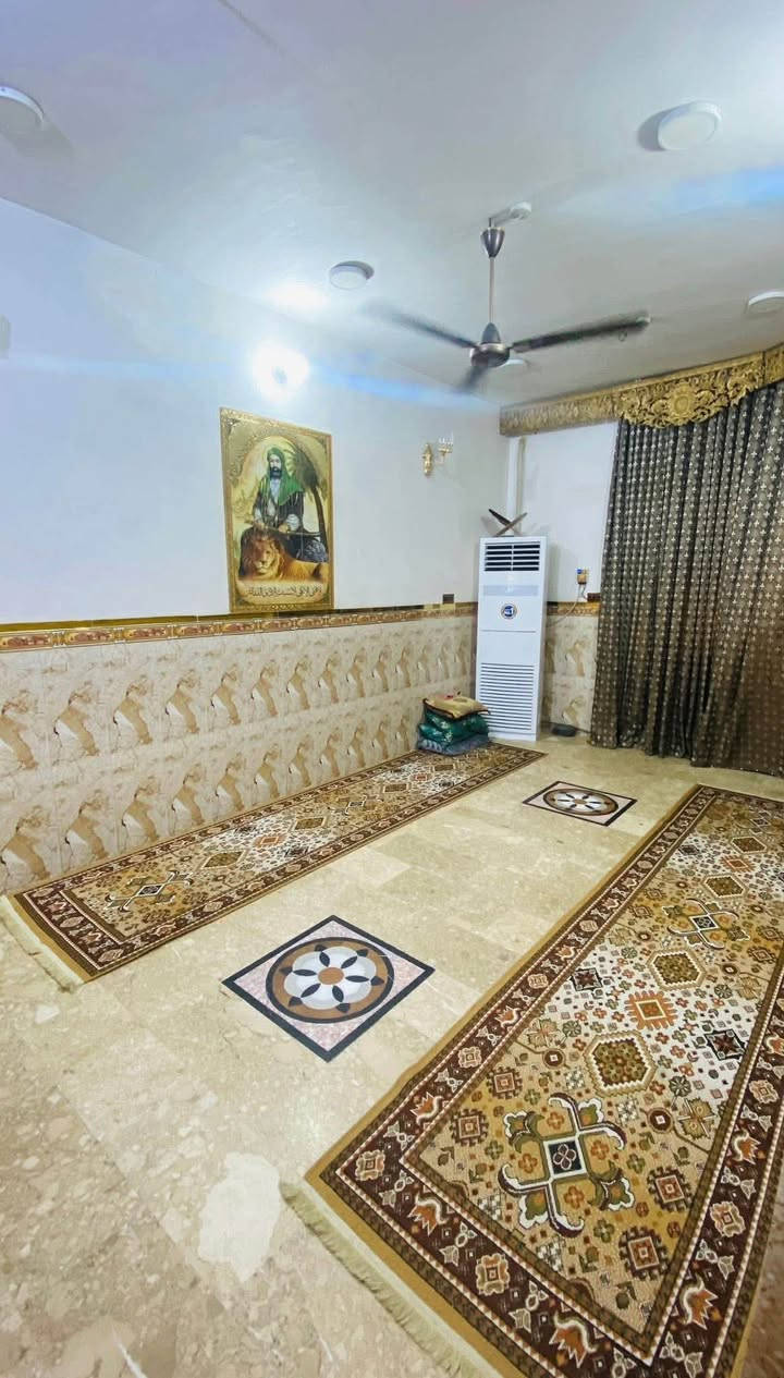 للبيع بيت زراعي سند ٢٥ بأسمي في العبيدي شارع معمل الطحين فرع اسواق النرجس
طابقين مساحه 70 متر والسعر خاص *********** متوفر فيس وواتساب
