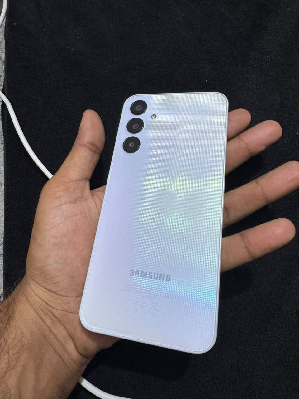 السلام عليكم a25 5G  ذاكره 256  الجهاز نضيف 
وهاي صورهه وعارضه  175 الف  مكاني بغداد الاسكان
***********
