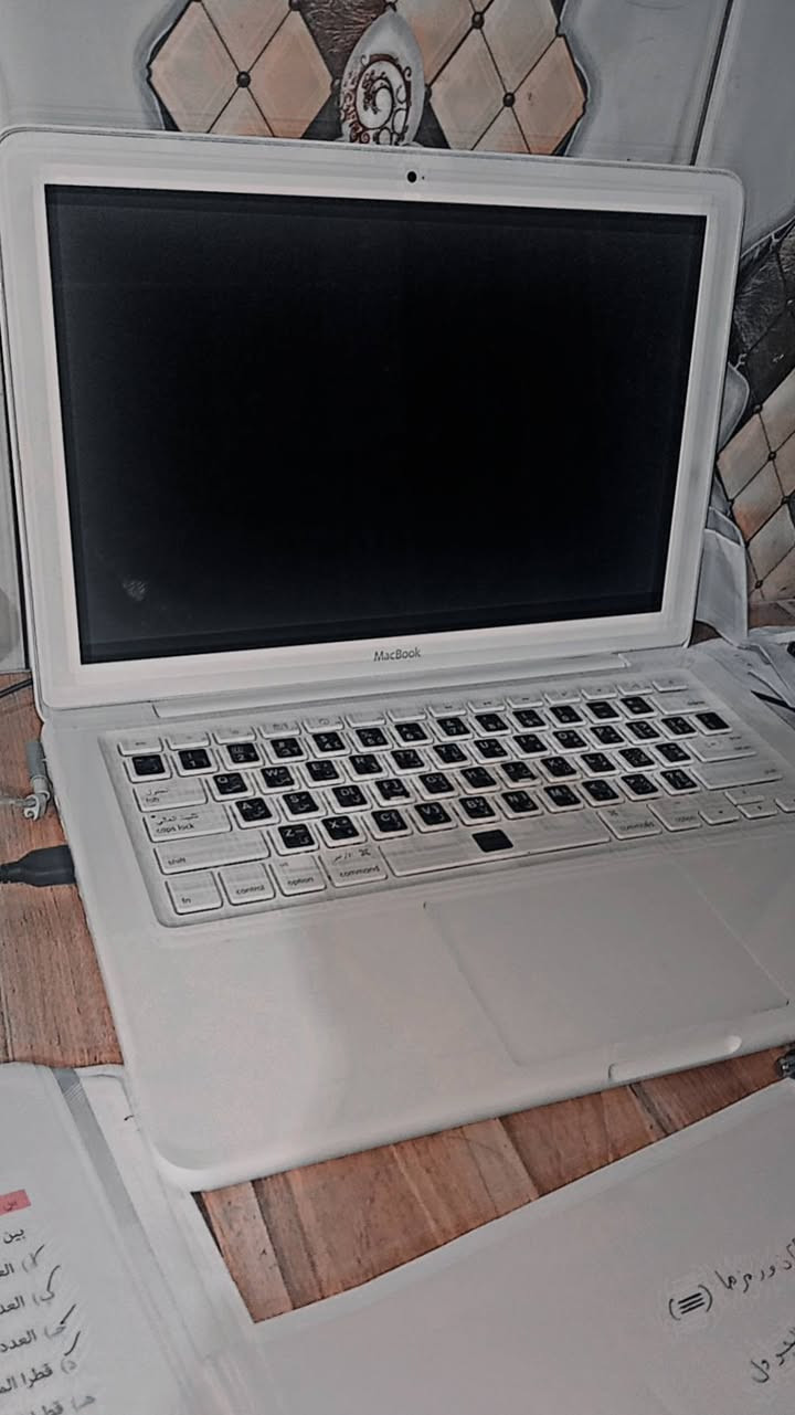 سلام عليكم لابتوب Mac bok للبيع سعره 100
لابتوب نضيف كلش تجي تشوفه بعينك كلشي وياه شاحنته و جنطه و نضيف 90% نضافته انه ما استخدمه ضامه مكاني بصره شط العرب الكباسي  
رقم الهاتف *********** واتساب
