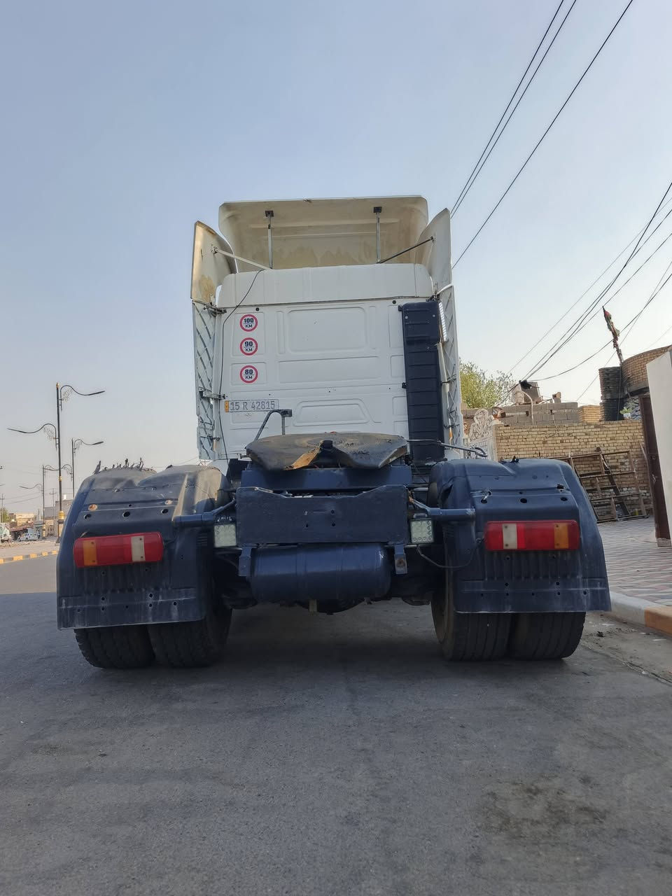 سكانيا بطه جاهزة للعمل مكينه بدون تنقيص رقم نكليزي تحويل سعر 160//رقم ***********
