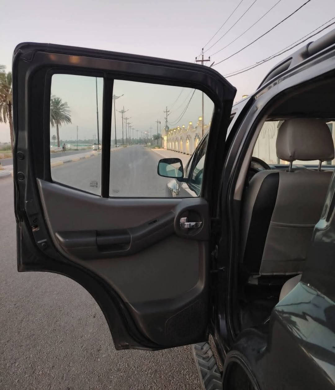 السلام عليكم نيسان اكستيرا موديل ٢٠٠٨ رقم بغداد حجم المحرك v64000 حادثها جاملغ خلفي جهه  السائق محرك وكير مكفولات سيارة جاهزة اي نقص مابيها العنوان الفلوجة موبايل *********** و ***********
