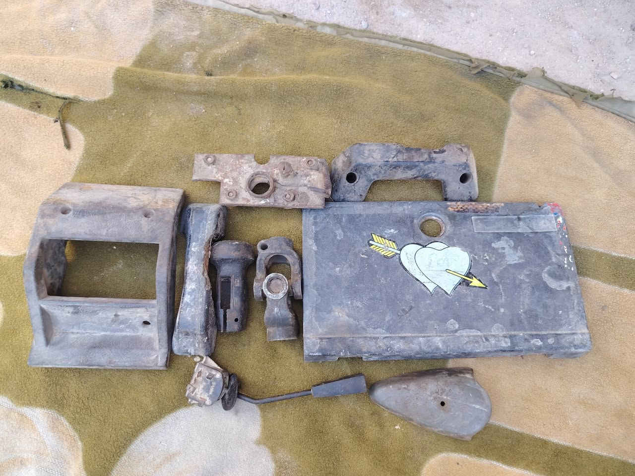 عطر سكانيا111 لبيع نضيف
مع قراض سكانيا 111 لبيع مكلف بنشر 
الاستفسار ***********
