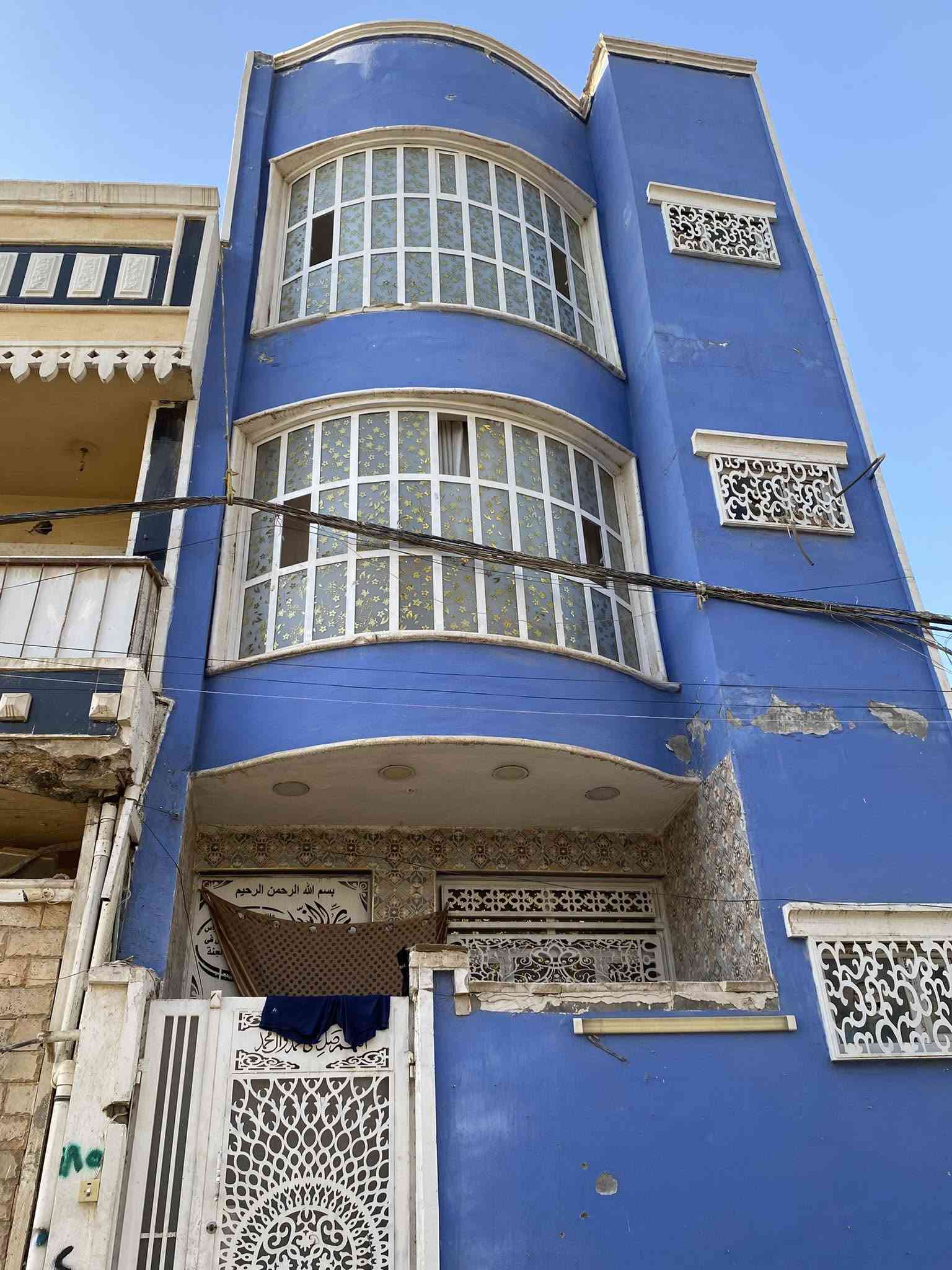 دار لليجار 3طابق بيت جديد وقريب على الشارع العام 3غرف نوم سويتات  منطقت الملالي قرب سيطره الزنجيل  *********** واتساب
