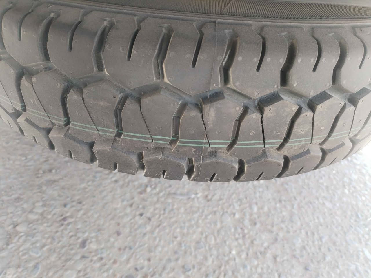 سلام عليكم
اشتريت سياره من شركه وهذني توايره اريد ابيعهم شرط بعدهن زيرو اصليات كوريات هنه وويالتهن مكانهم ميسان وهذا رقمي *********** انتصل وتدلل ٥ هنه تايرات
حجم ١٣ سياره فحل Singapore
