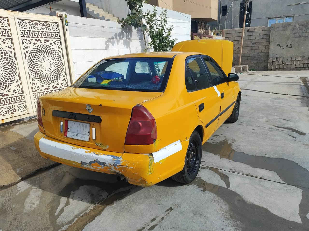 سياره اكسنت فيرنا موديل 2000
رقم بغداد للبيع 
 
كهربائيات كامله 
تبريد يحتاج غاز + تدفئه 
تايرات طخم جديد 
صدر نضيف 
بطاقه بانزين 
 سعر 25 خابر وتدلل 
***********
