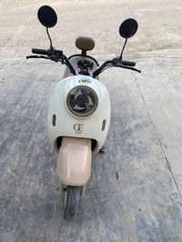بغداد حي حطين • دراجة كهربائية • بدها شاحن